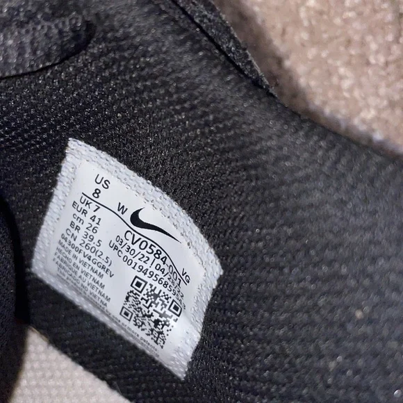 Nike FastFlex cleats Black and White Athletic Shoes Mens size 8 - Picture 5 of 5